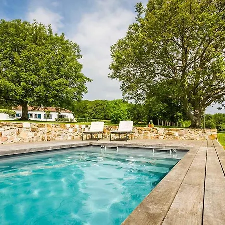 Villa Retreat Keyweek House With Character Pool Fireplace And Garden *